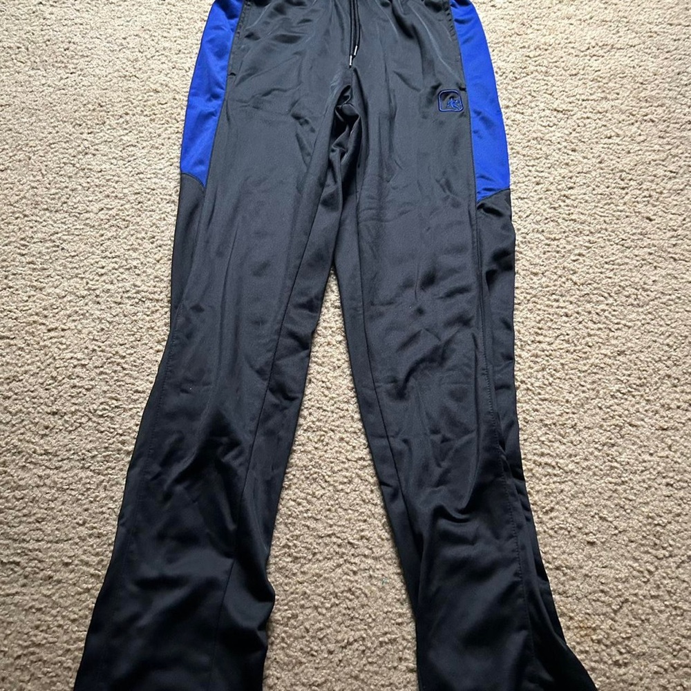 And' sweat pants great for winter in great condition, size small made from polye